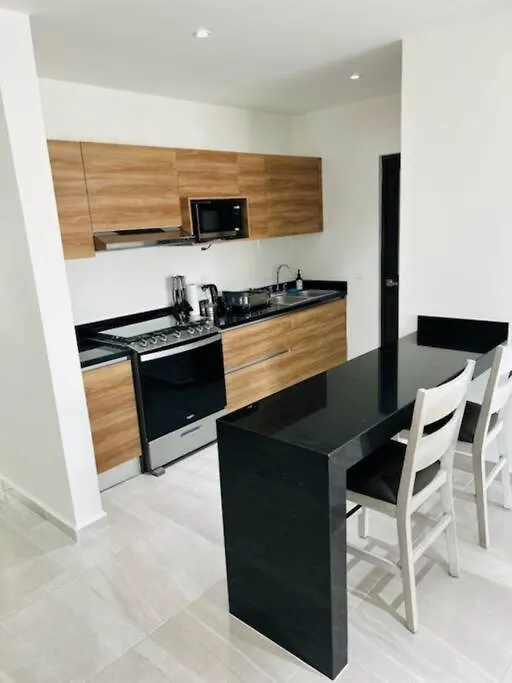 Centric Condo In Gated Community Cancun